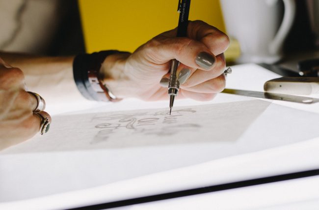 CY école de design fête ses deux ans et réaffirme son ambition : créer de la valeur et du lien avec le design (c) Unsplash