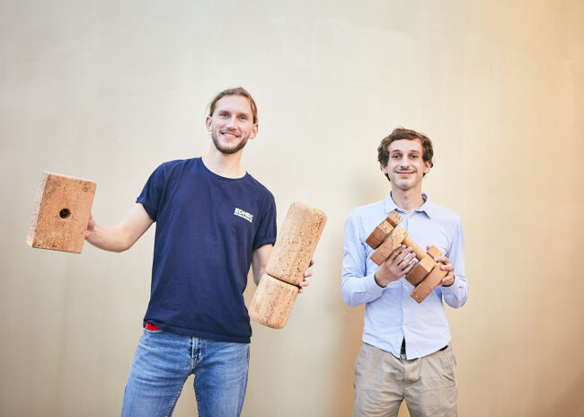 dyoqar startup