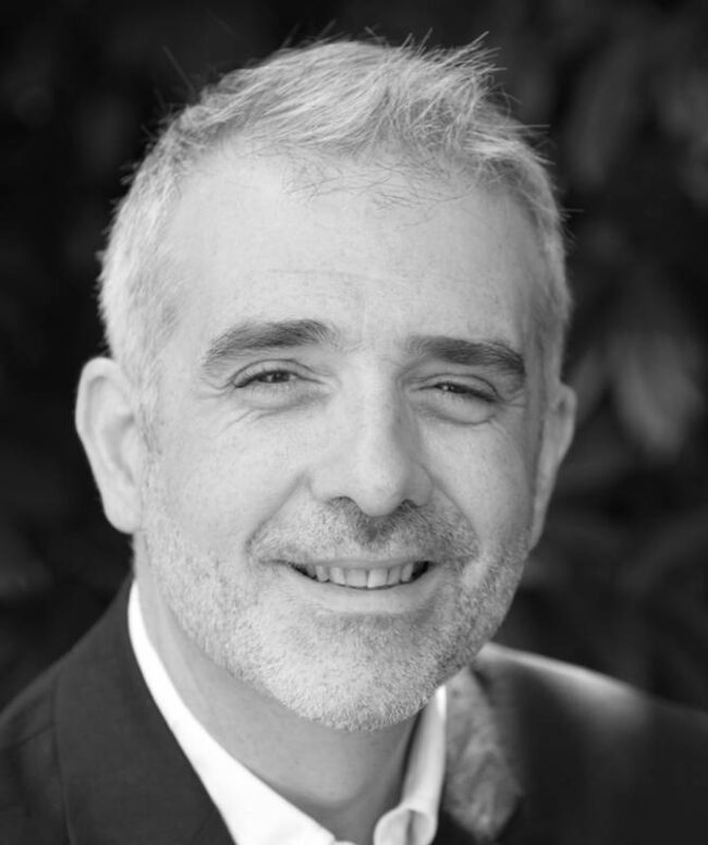 Chat GPT : l’innovation de rupture qui transforme notre rapport à l’information ? Ronald Boucher, ISTEC, décrypte