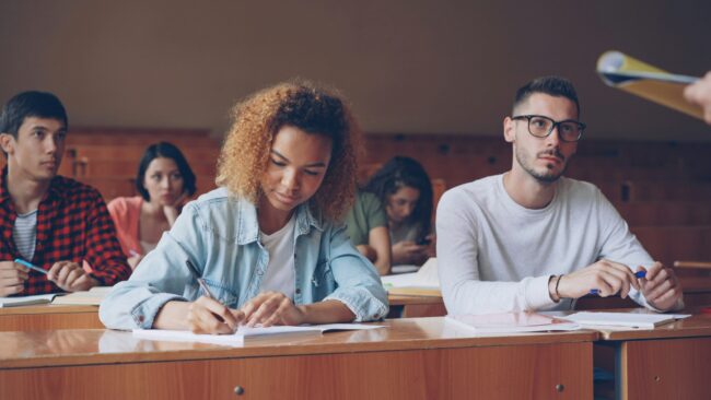 L’Université Gustave Eiffel entre dans une nouvelle phase avec la consolidation (c) vitaly-gariev-NKr9f2t8Lgk-unsplash