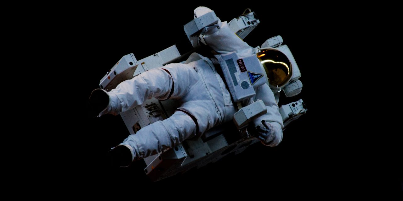 Homme dans l'espace